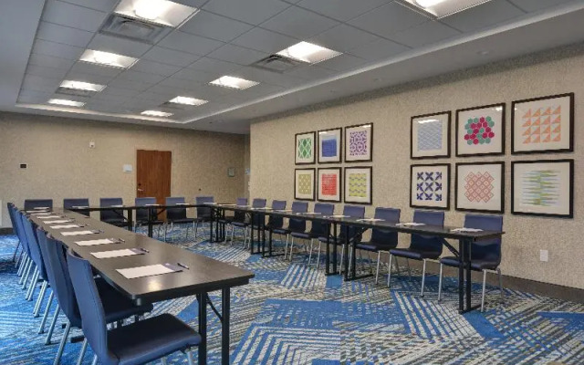 Holiday Inn Express & Suites Greenville - Taylors