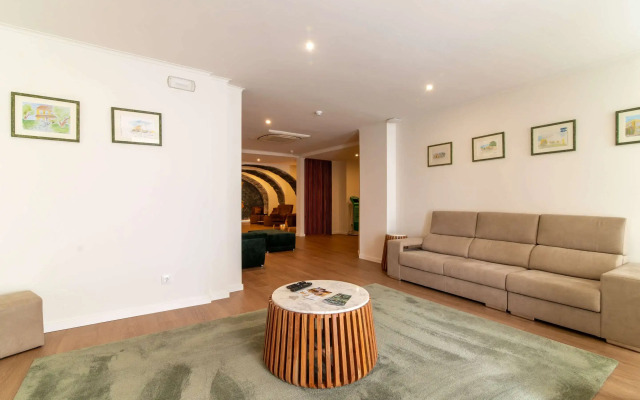 The Azoriani Boutique, Ascend Hotel Collection