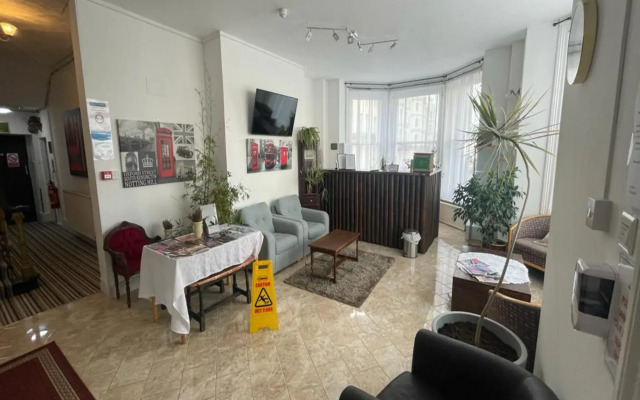 Carlton Courth Hotel Eastbourne