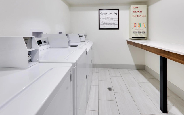 Holiday Inn Express Hotel & Suites Scottsbluff-Gering by IHG