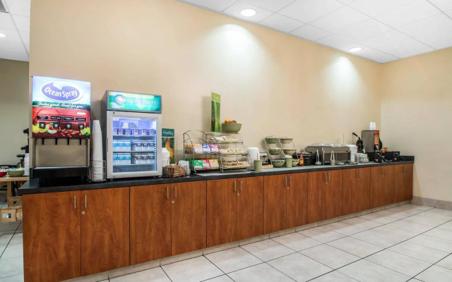 Quality Inn At Town Center