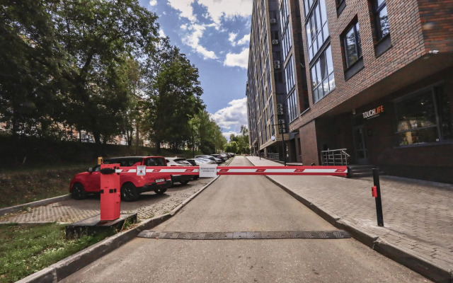 4 Ugla (Четыре угла) на Максима Горького 149