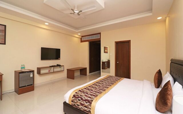 OYO 26911 Kcg Hotels