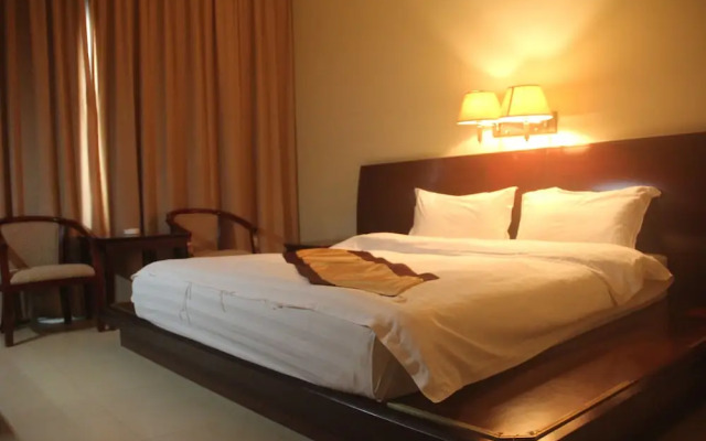 Royal Hotel Luang Namtha ' Huang Ching'