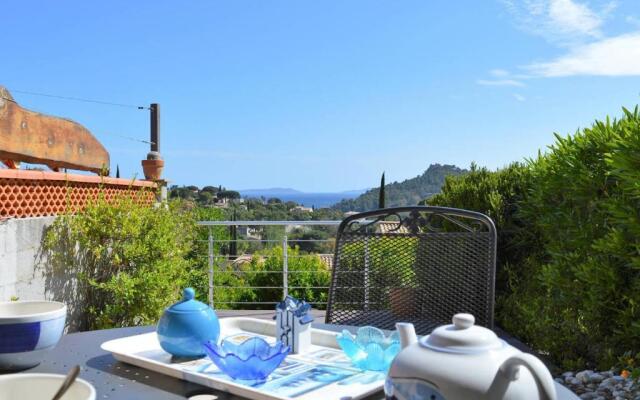 Appartement Le Lavandou, 1 pièce, 4 personnes - FR-1-251-68