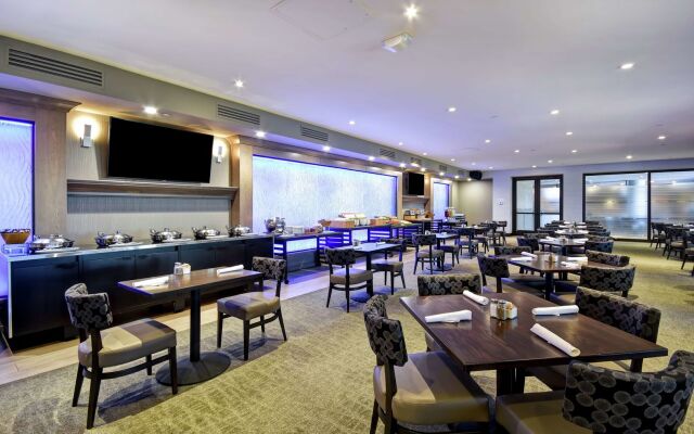 DoubleTree by Hilton Hotel Pleasanton at the Club