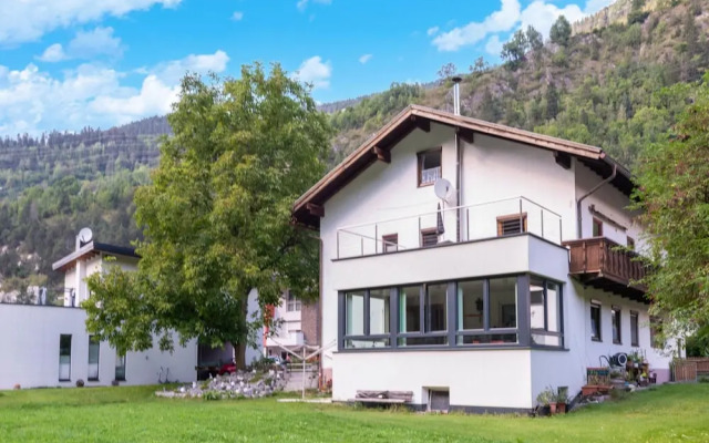 Spacious Apartment With Balcony