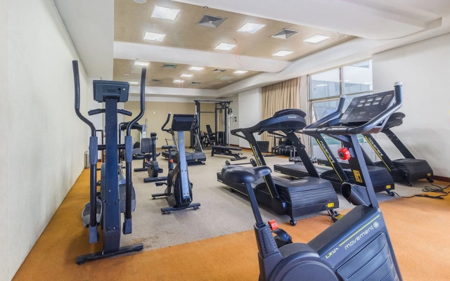 Estúdio Vista Mar cond. c/ acad. em Recife BCI1603