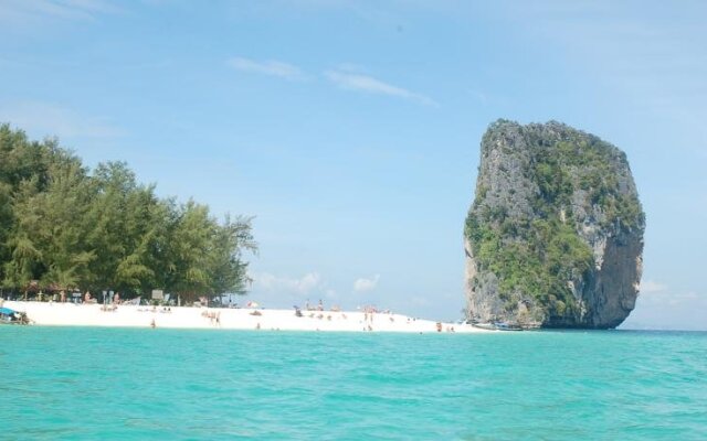 Poda Island Resort