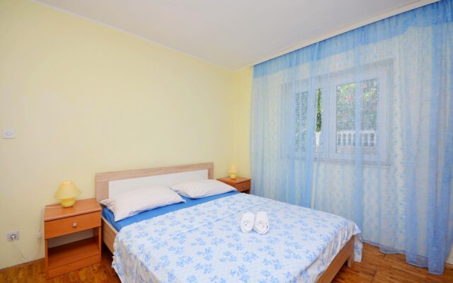 Apartments Mara
