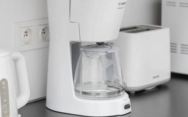 Studio Warsaw Kolejowa by Renters