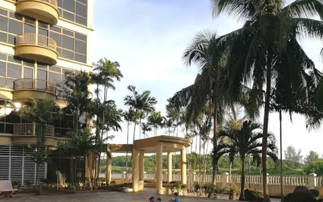 Cutie's Holiday Condominium