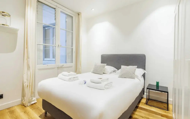 Cosy Apartment - 1br/4p - Near Champs-elysees