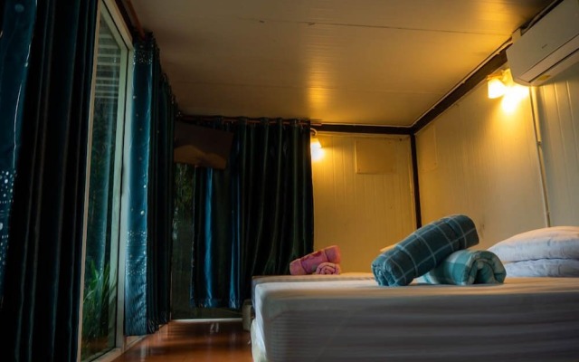 Beach Box Resort at Rimlay Rayong