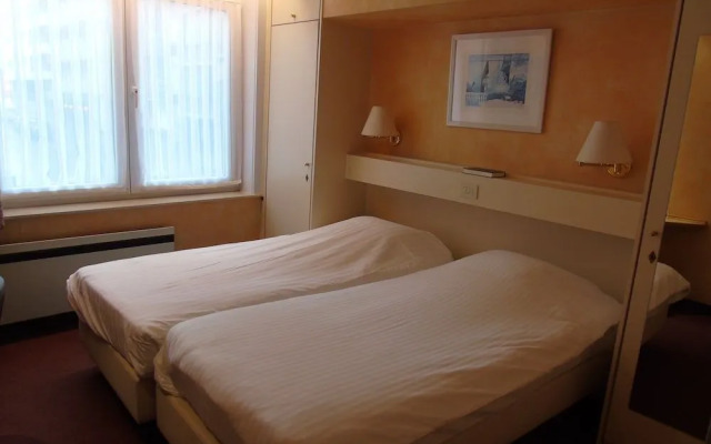 Hotel Pacific