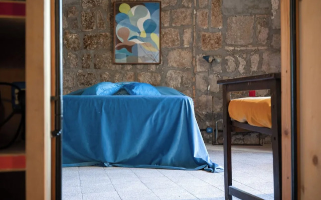 Inter Artes House and Suite