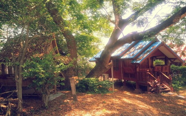 Ruenlookmai Resort
