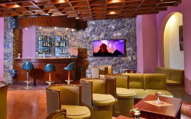 Golden Tulip Zoser Pyramids Hotel