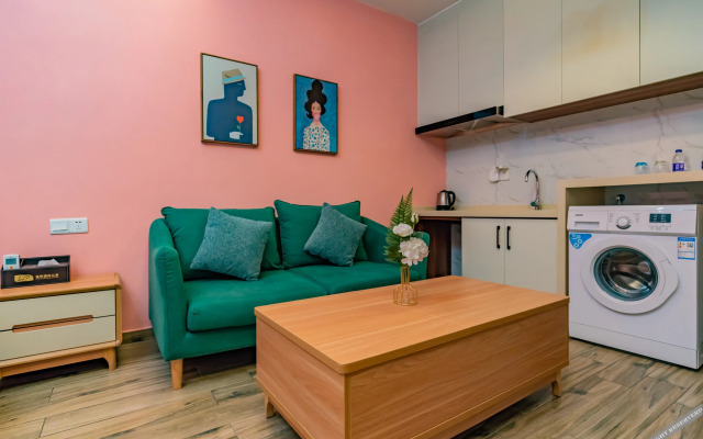 Changfeng Future Apartment Hotel