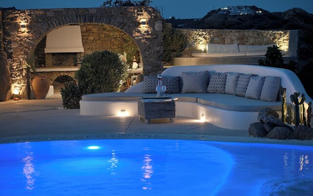 Paraga Scorpios Villa 2 7mins Walk to Beach by Calypso Sunset Villas