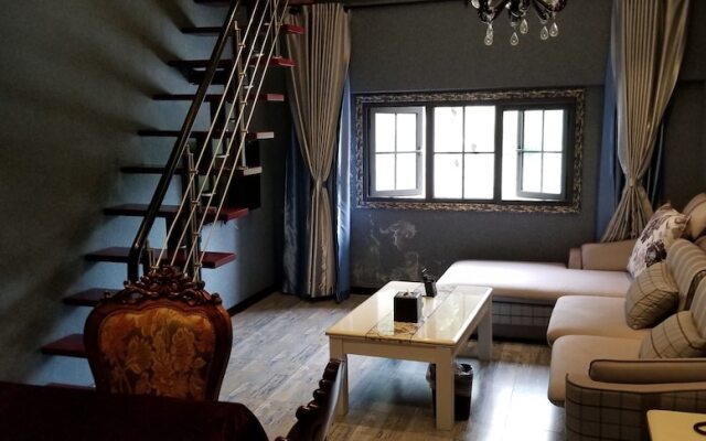 Xinyi Art Suit Hotel
