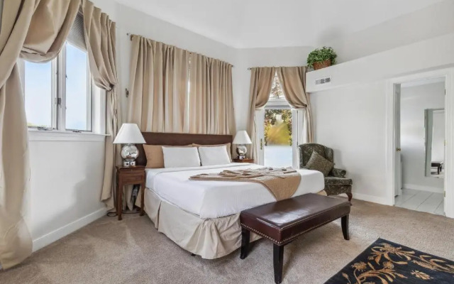 The Columbia Inn at Peralynna Manor