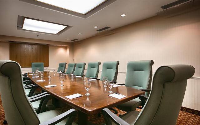 Best Western Plus Ottawa City Centre