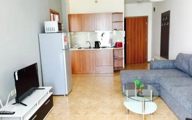 Apartments in Grand Midia Aheloy Palace