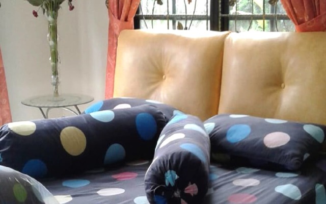 Villa Kota Bunga Dahlia