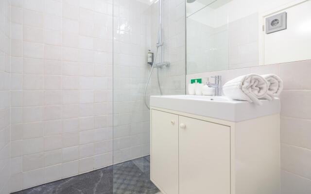 Tower 1F in Oporto With 1 Bathrooms