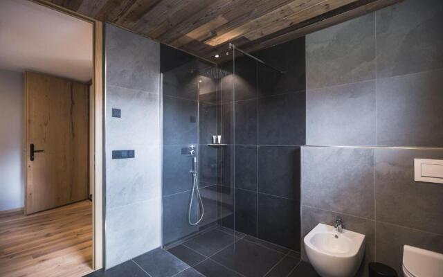 Schuischta Mountain Apartments