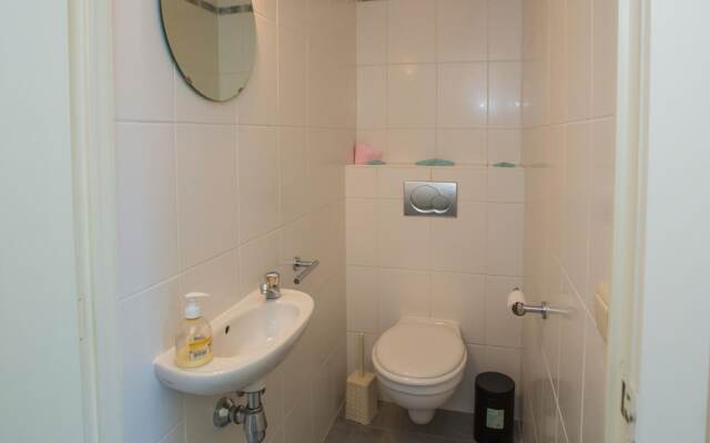 Stylish Stay w/ Sea Views