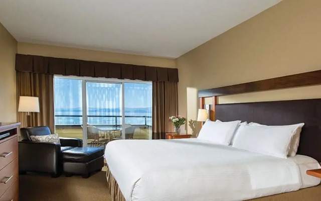 THE Beach Club Resort