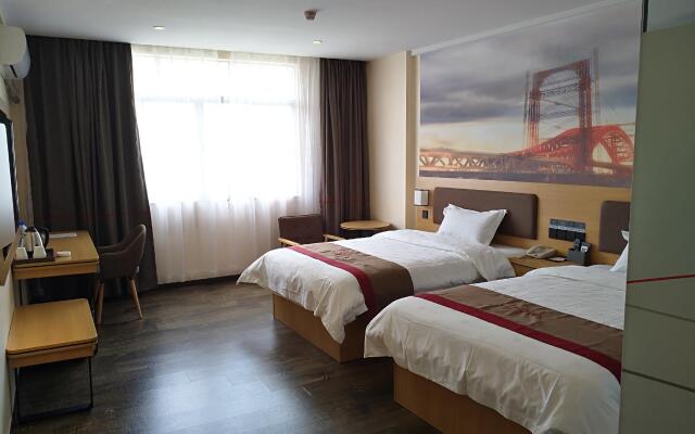 Thank Inn Plus Hotel  Maoming XinYi City Yingbin Avenue