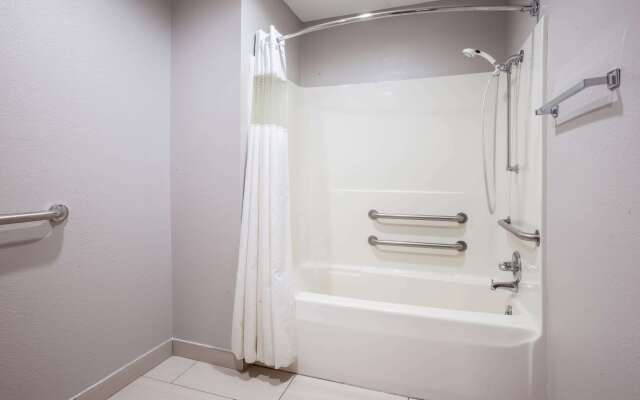 Baymont by Wyndham Traverse City