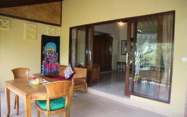Ubud Batik Villa Kedewatan