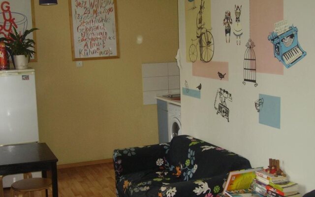 Titmous House Hostel