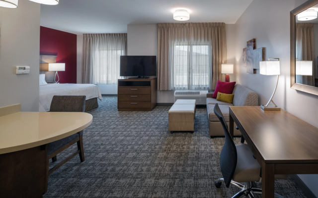 Staybridge Suites Phoenix - Biltmore Area by IHG