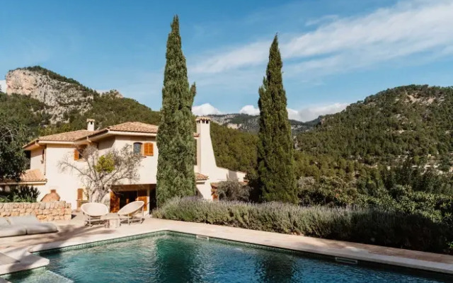 Villa Alaro