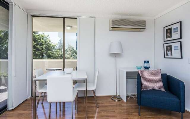 South Perth Deluxe Apartment