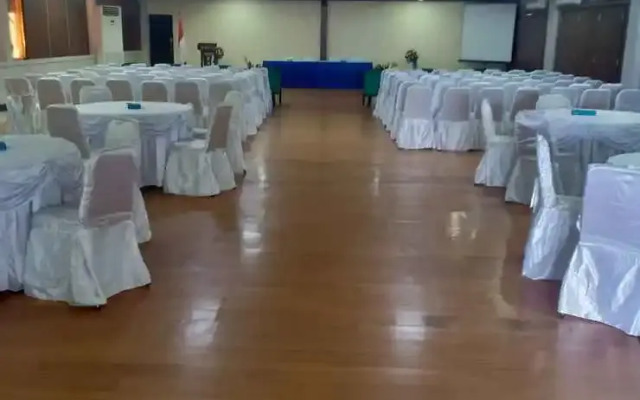 Mansinam Hotel & Resort