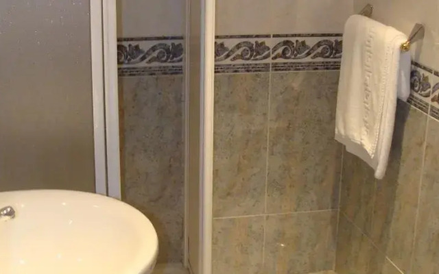 Hostal Restaurante Mayoral