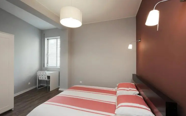 Make Yourself At Home - Porto