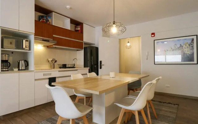 w Lively 2BR in the Heart of Miraflores