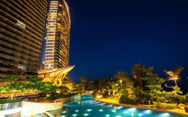 Silver Sands Hotel By RìChū