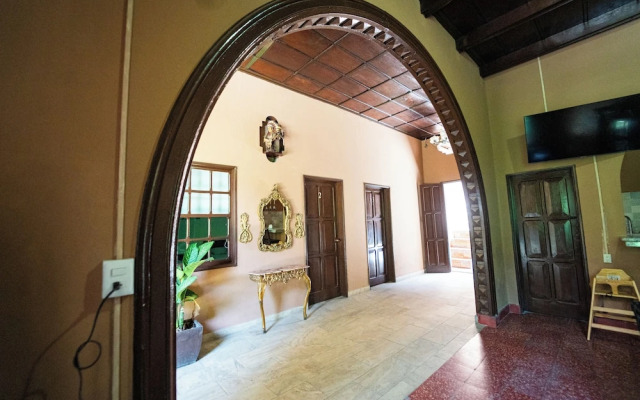 503 Casa Hostal