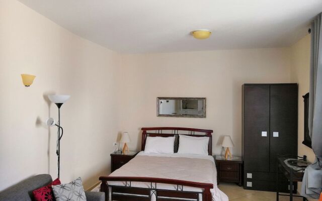 Artemisia Apartment