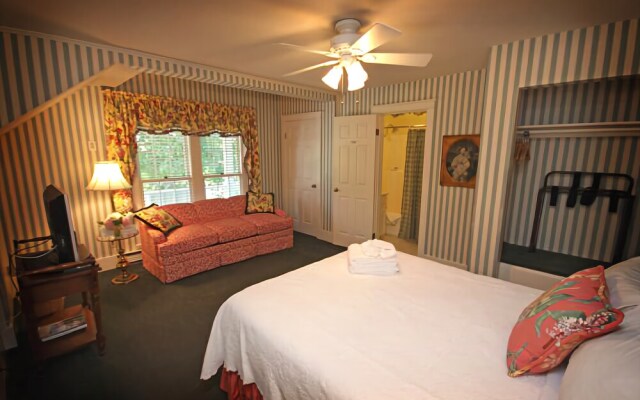 Metivier Inn