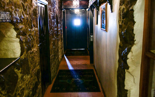 Black Boy Inn
