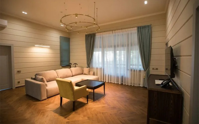 Grand Manor 5*